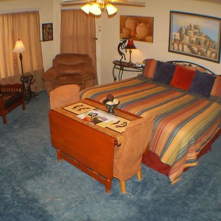Castle Creek Bed And Breakfast Grand Junction Extérieur photo