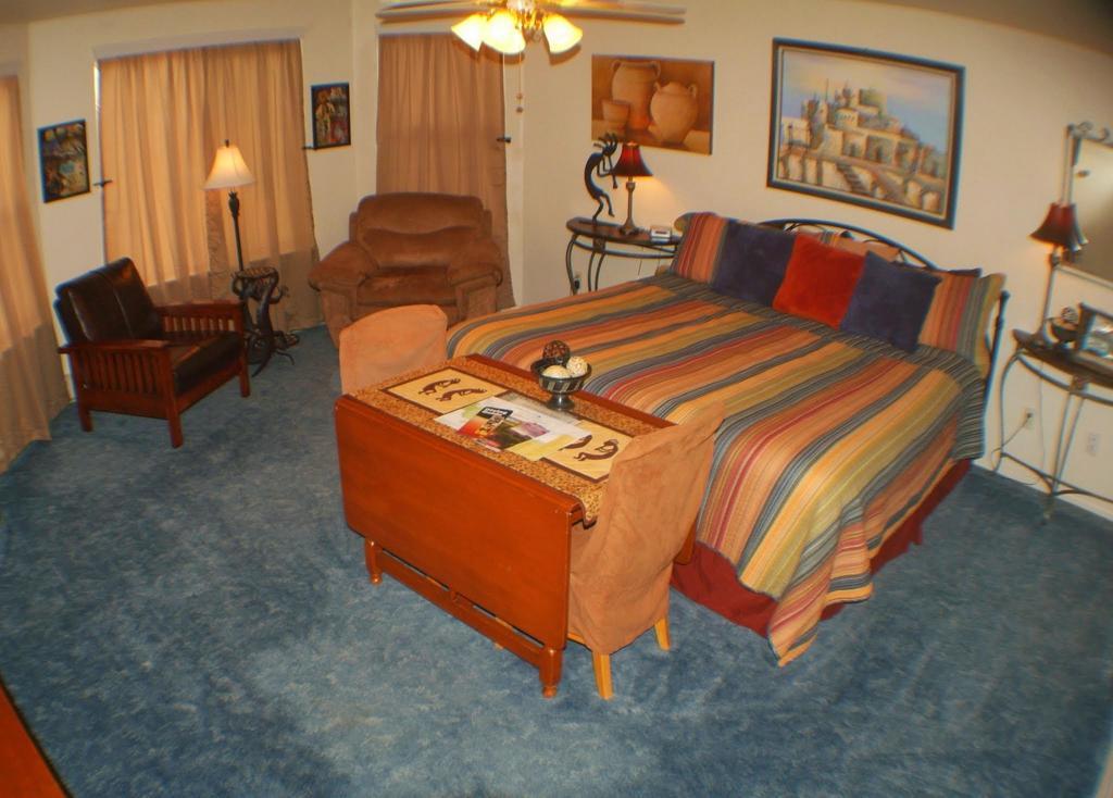 Castle Creek Bed And Breakfast Grand Junction Extérieur photo