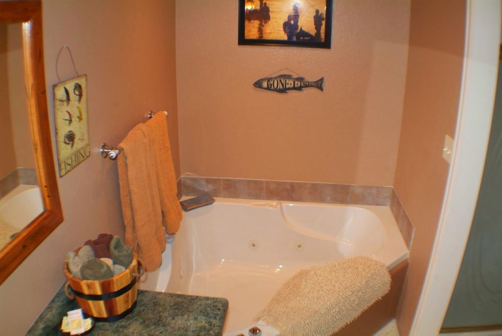 Castle Creek Bed And Breakfast Grand Junction Extérieur photo