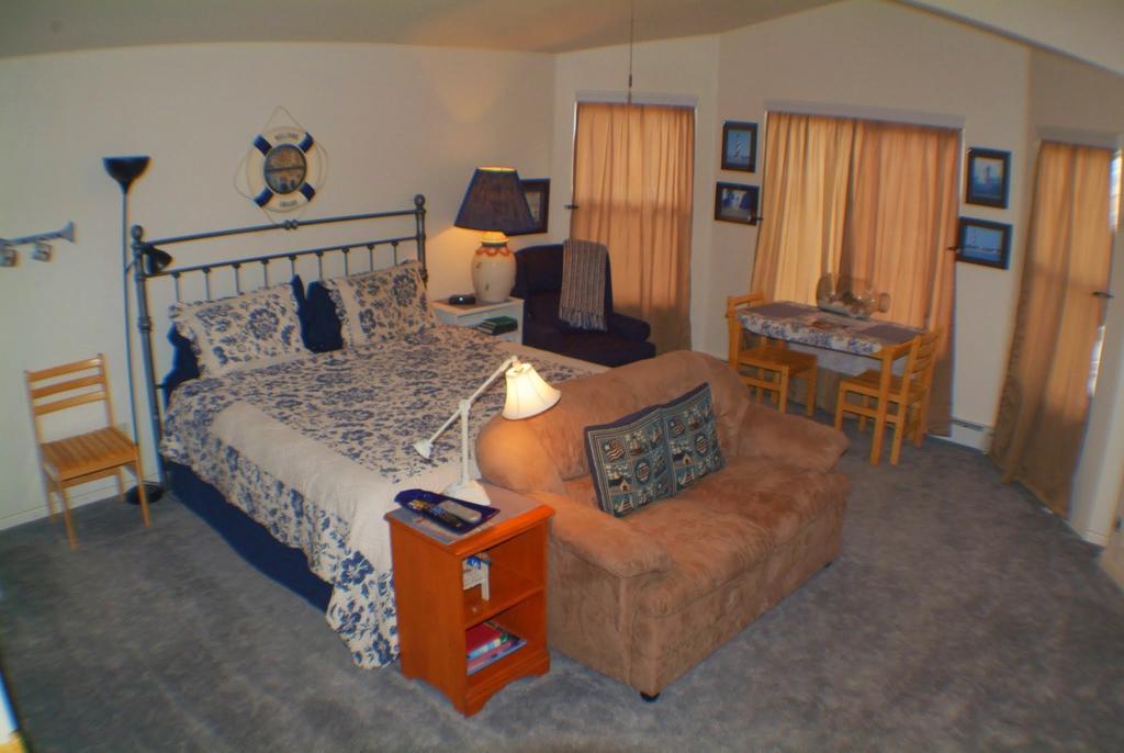 Castle Creek Bed And Breakfast Grand Junction Extérieur photo
